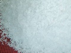 干冰清洗用3mm顆粒干冰--汽車發(fā)動(dòng)機(jī)積碳清洗，摸具清洗